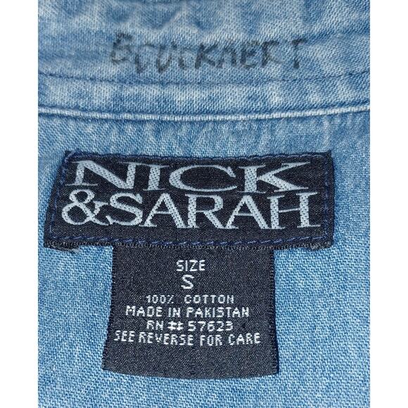 Vintage Jean Button Up Top Embroidered Garden and Butterflies Women's Small - Picture 5 of 6